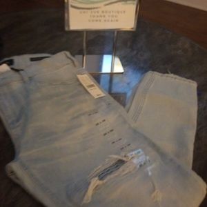 Stacked skinny distress